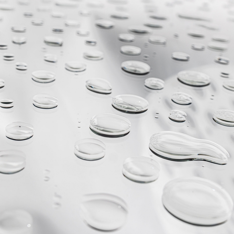 eau micellaire démaquillante