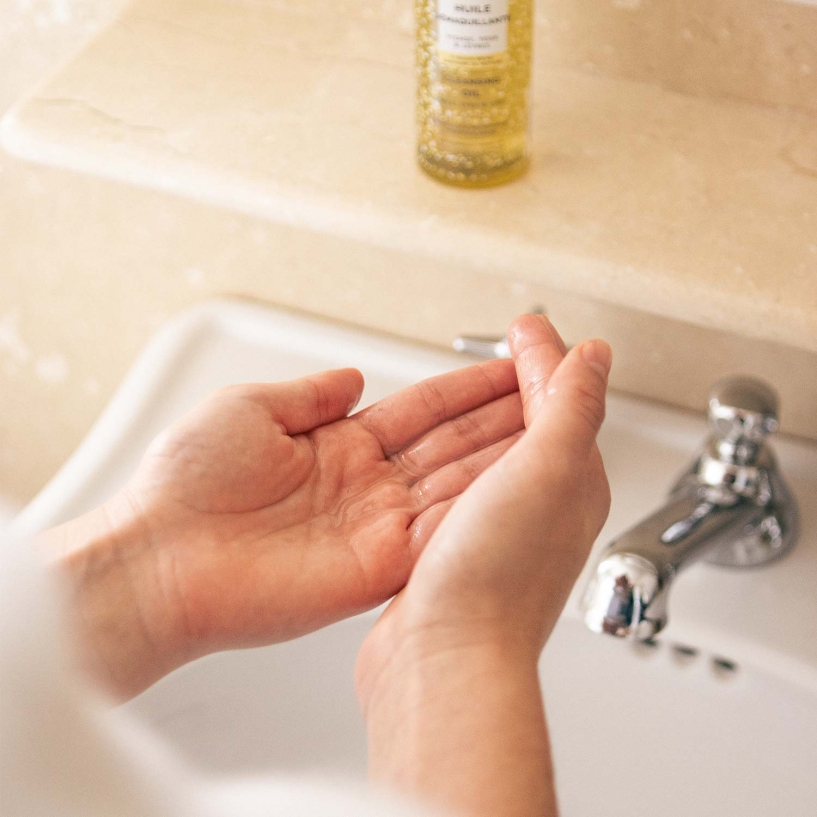 cleansing oil for sensitive skin