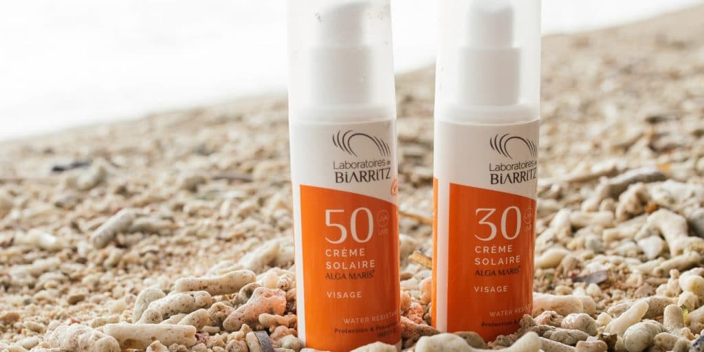 Comment savoir si ma crème solaire est encore utilisable ?