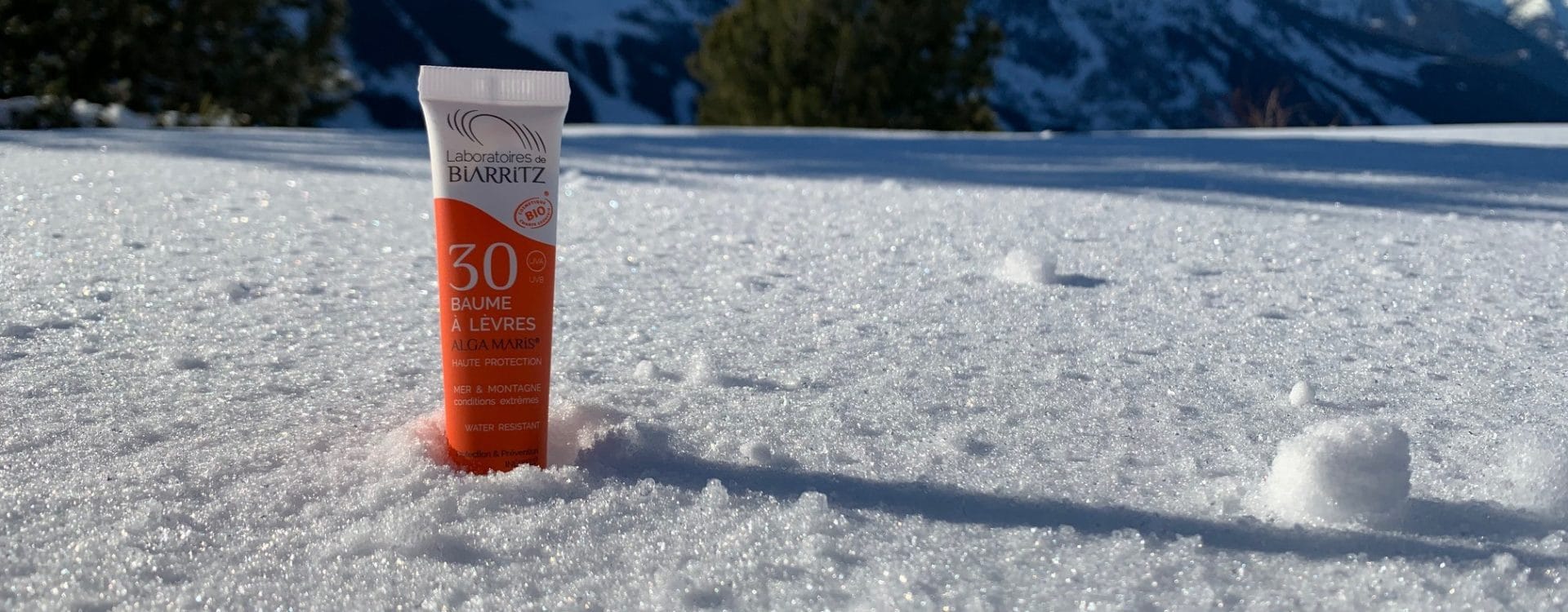 baume à lèvres dans la neige