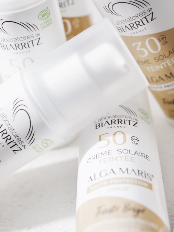 Crèmes solaires teintées