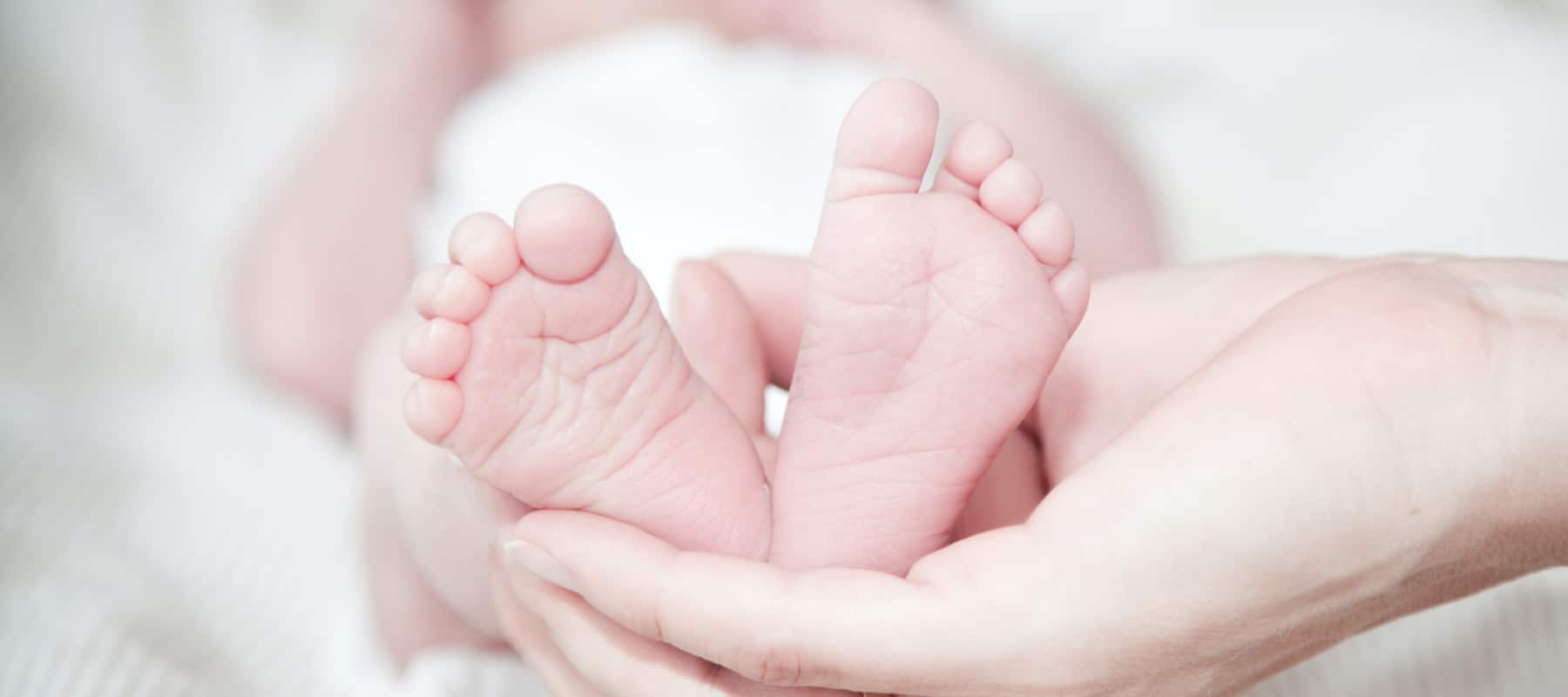Mon bébé vient de naître, quels sont les premiers soins ?