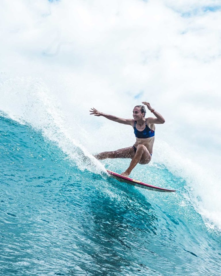 justine dupont qui surfe